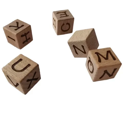 Laser-Engravable Beech Wood Cubes